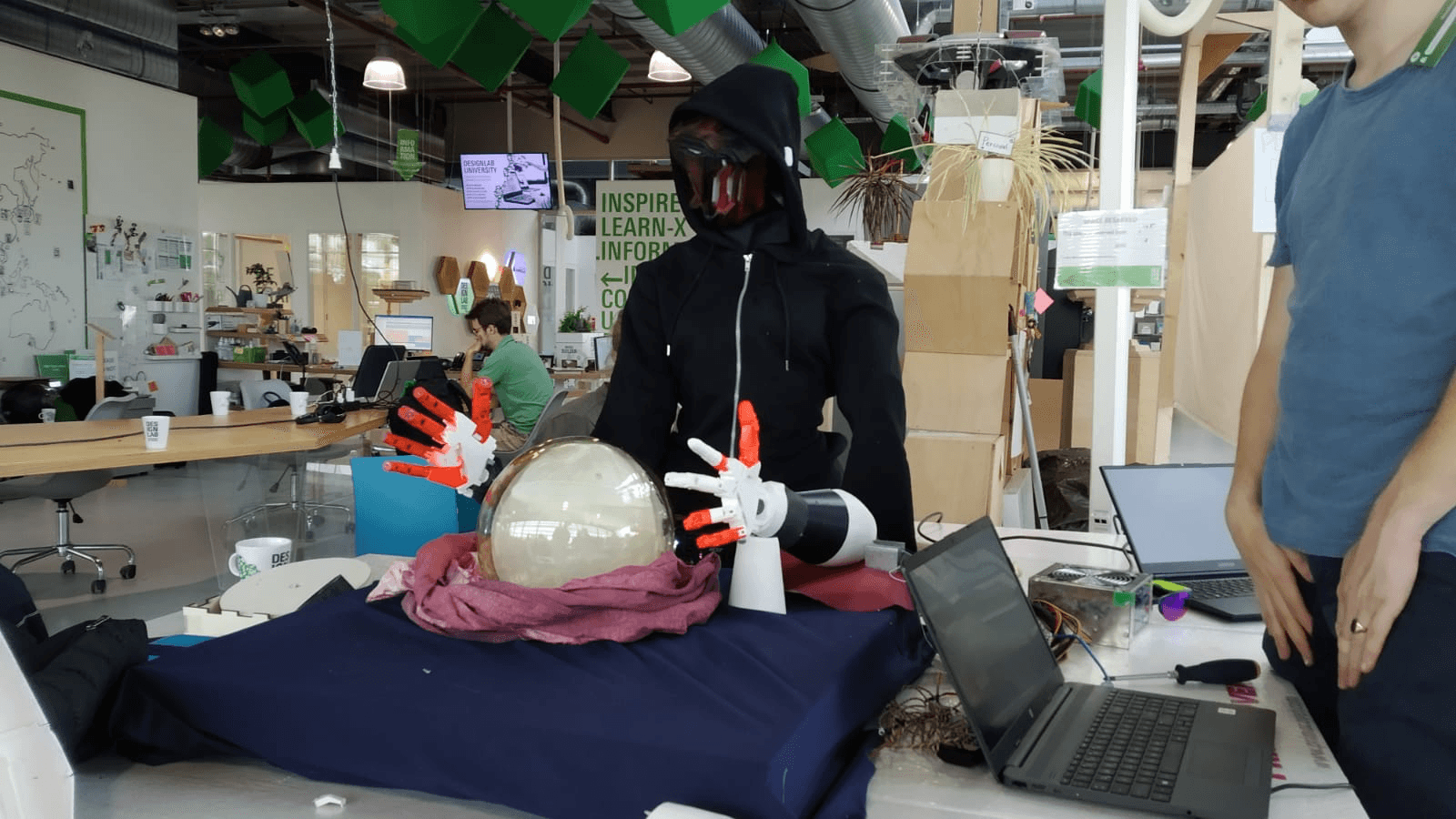 Fortune-Teller Robot & Installations — 1/2